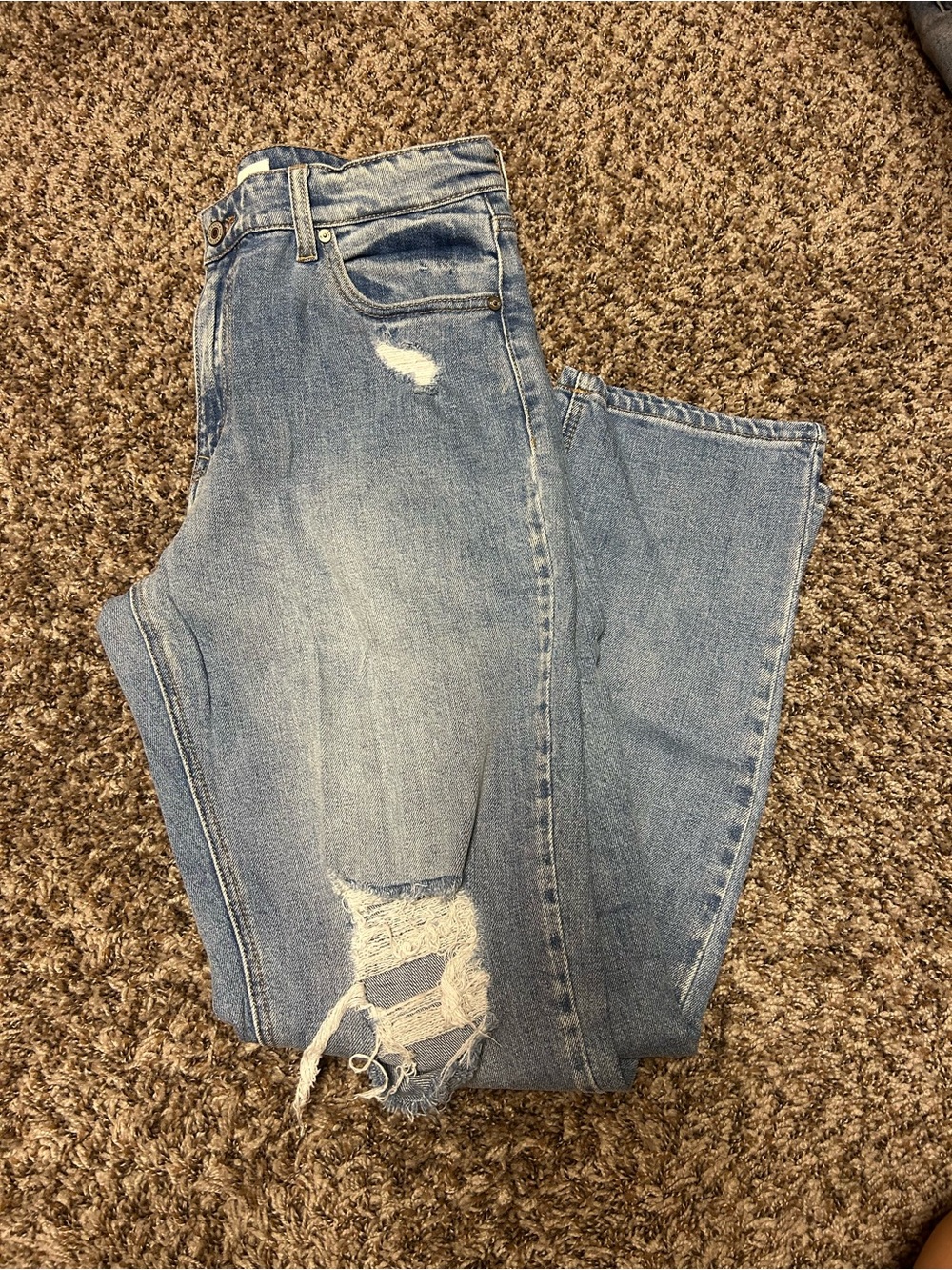 KanKan’s Women's Light Blue Distressed Jeans